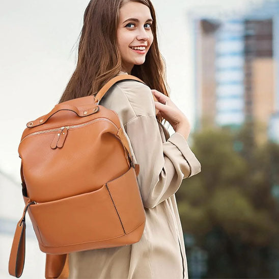 sac-a-langer-pour-bebe-en-cuir